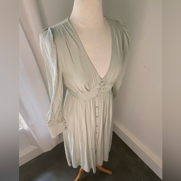 Romantic Milkmaid Style Dress - Picture 7 of 10